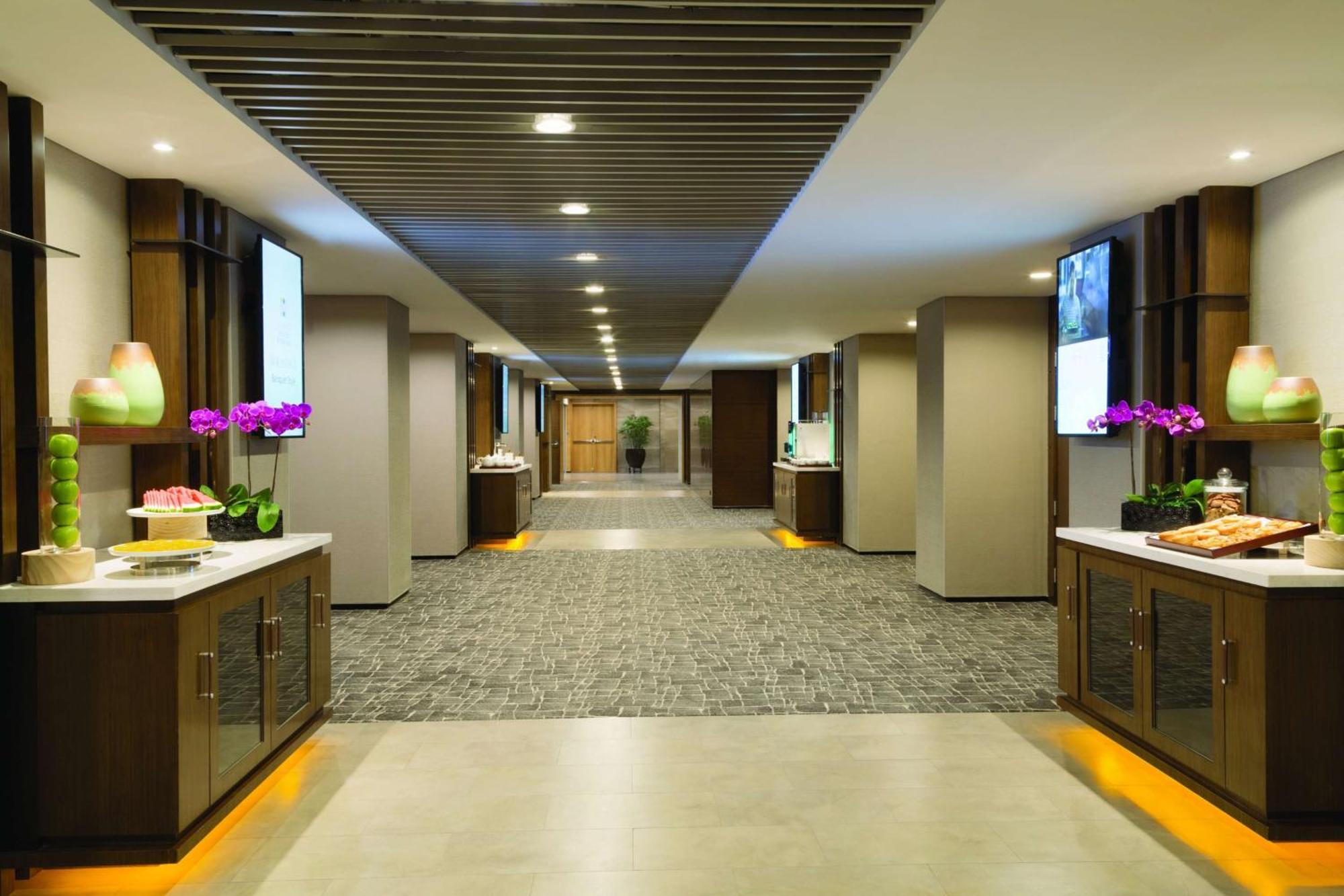 Hyatt House Shenzhen Airport Hotell Exteriör bild