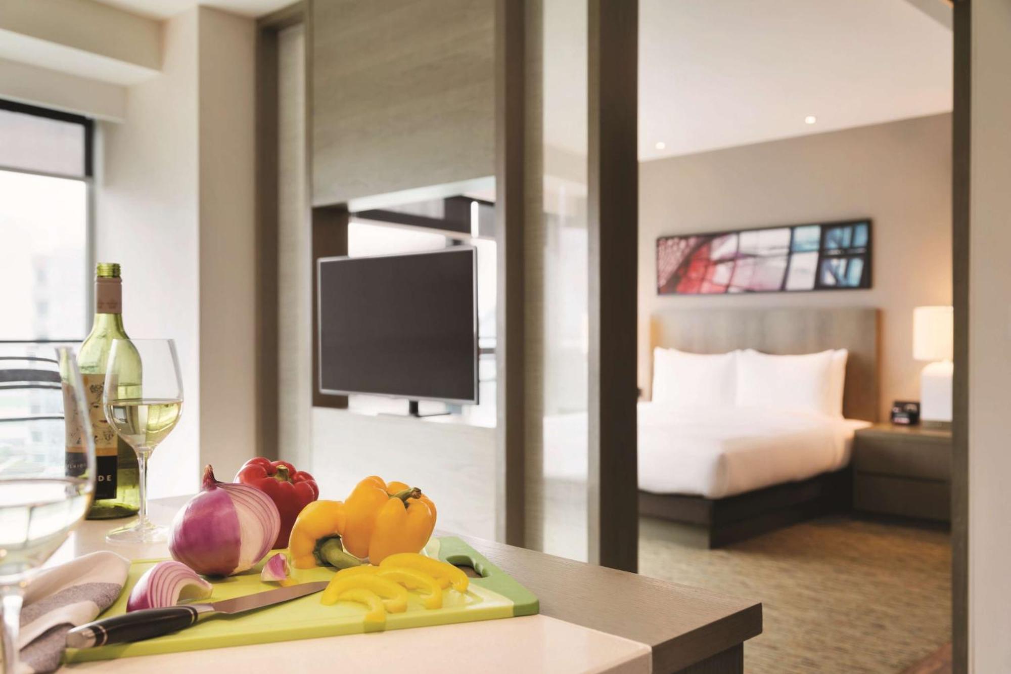Hyatt House Shenzhen Airport Hotell Exteriör bild