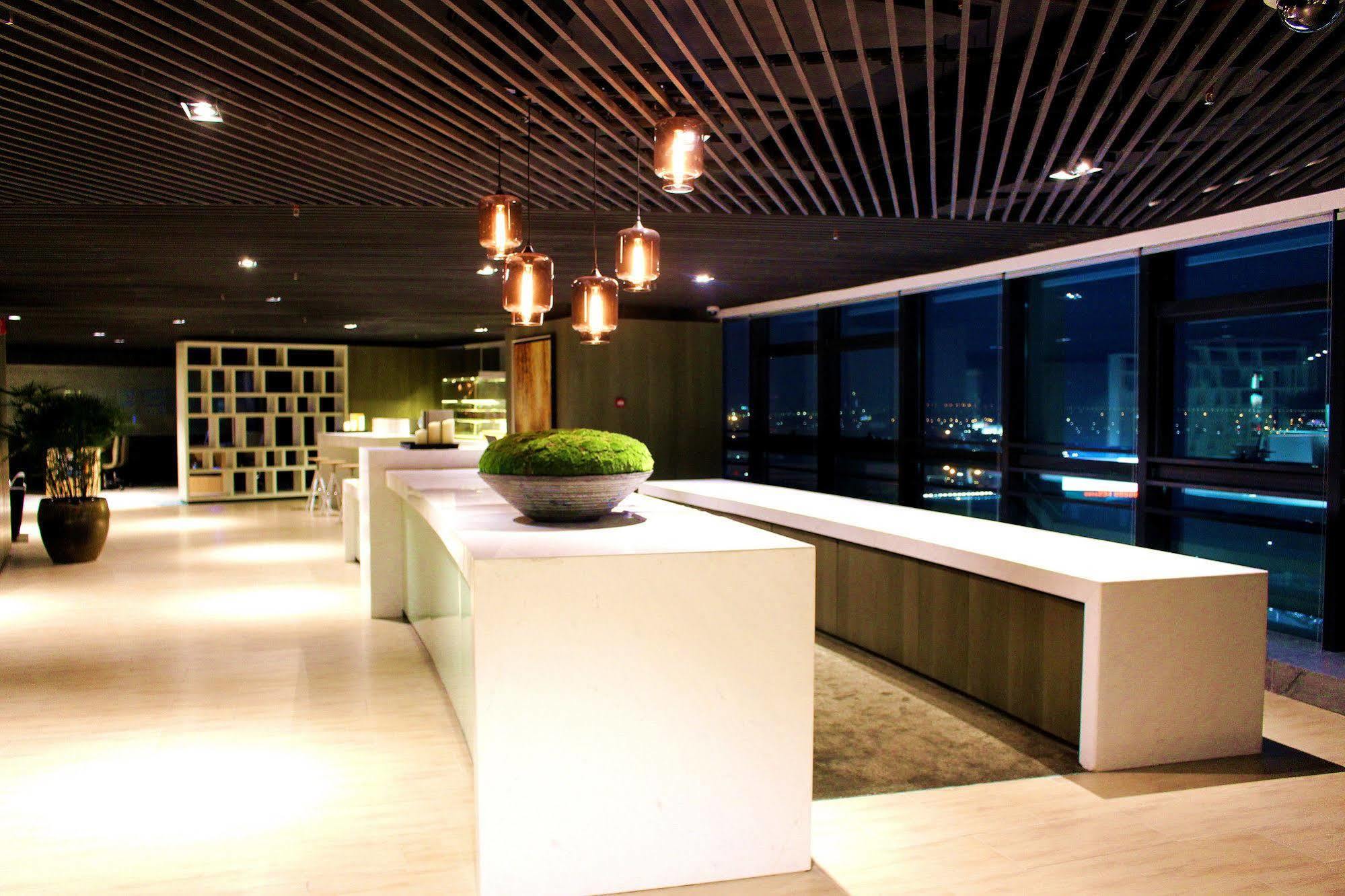 Hyatt House Shenzhen Airport Hotell Exteriör bild